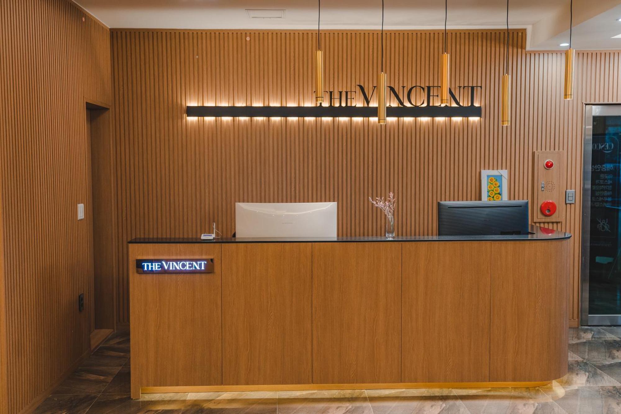 Jeonju Hotel The Vincent Bagian luar foto